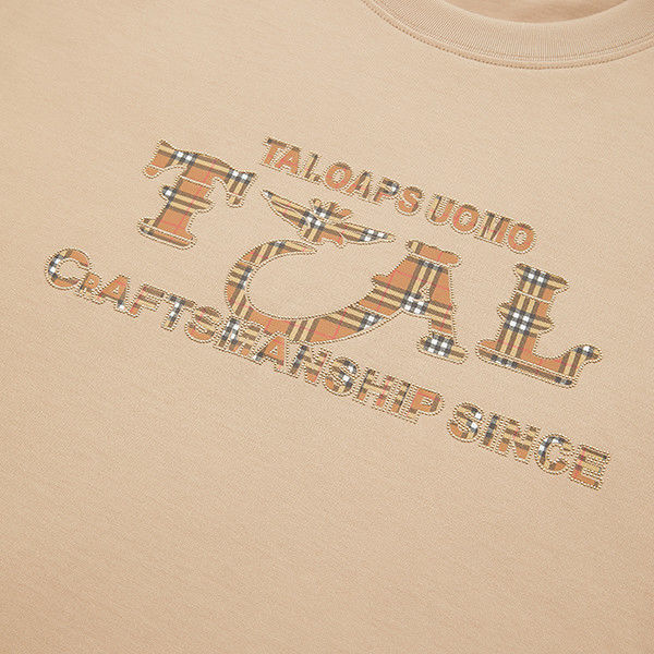 Sustainable Men's T-Shirt with Customized Color Logo and Knitted Weaving