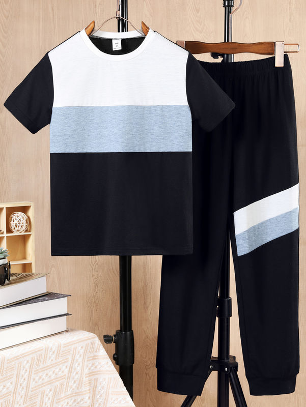 Casual Children Clothing Set Breathable With Short Sleeve Cartoon Pattern Type
