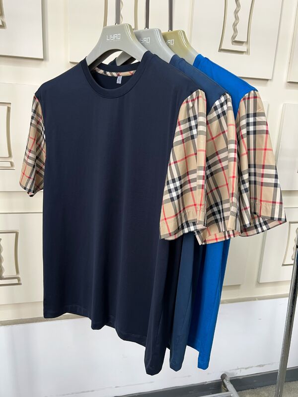 Men's Fashion Tees with Iconic Plaid Sleeves, Regular Fit Crew Neck, High - Quality Cotton