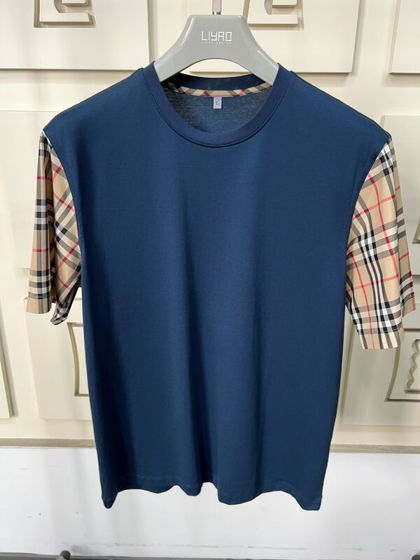 Men's Fashion Tees with Iconic Plaid Sleeves, Regular Fit Crew Neck, High - Quality Cotton