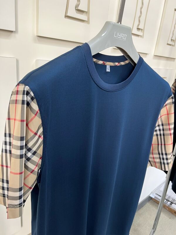 Men's Fashion Tees with Iconic Plaid Sleeves, Regular Fit Crew Neck, High - Quality Cotton